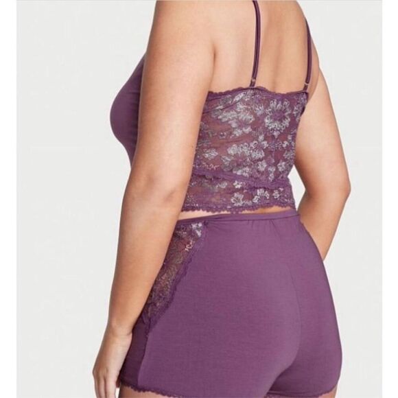 Victoria’s Secret Gray/Silver Lace Cami & Shorts Set – Size Medium- NWOTs - Picture 2 of 6